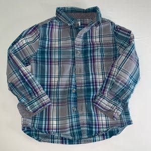 %% Cat & Jack Plaid Button Down Shirt